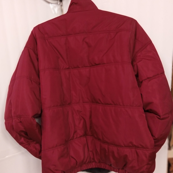 Nike reversible puffer jacket Sze XL Burgundy & Black - Picture 3 of 7